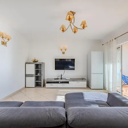 Tatil Evi Camelias Vip By Interhome