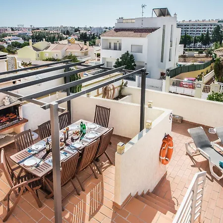 Camelias By Interhome