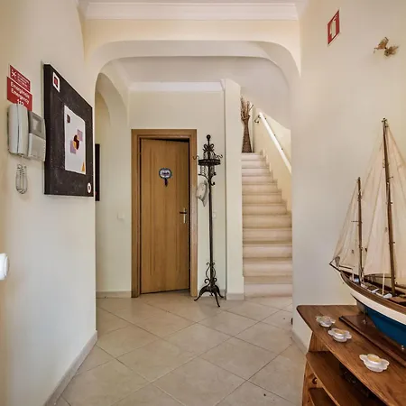 Camelias By Interhome